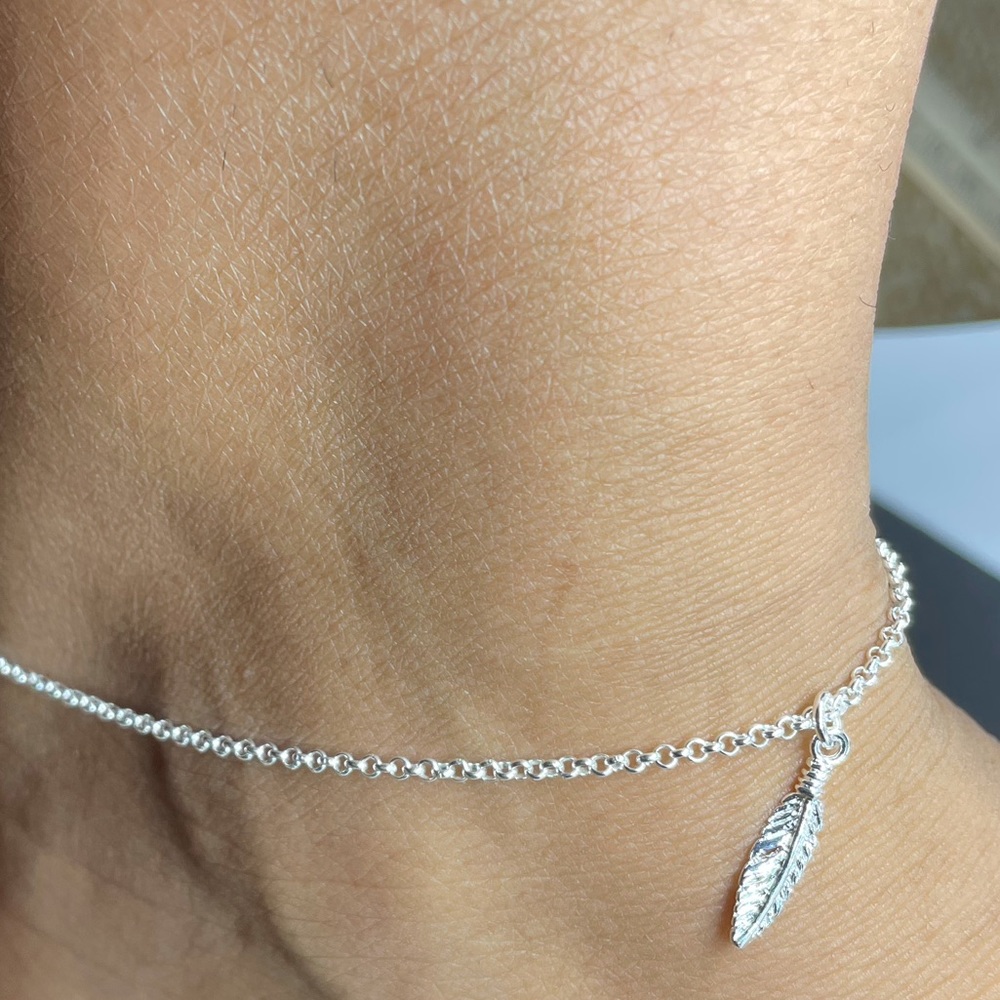 🚫SOLD🚫 SS feather anklet - Picture 4 of 4